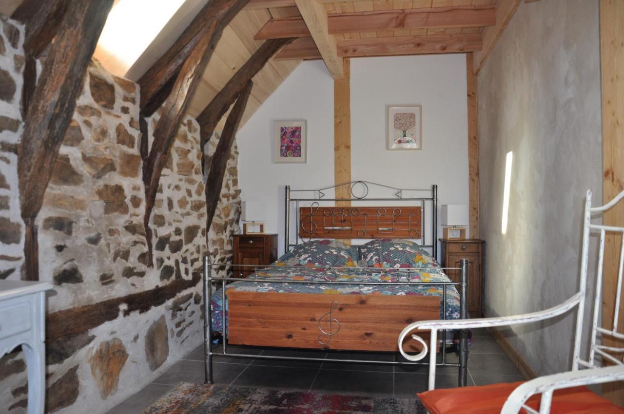 Gite Le Couderc De Coubisou, Grange Renovee المظهر الخارجي الصورة